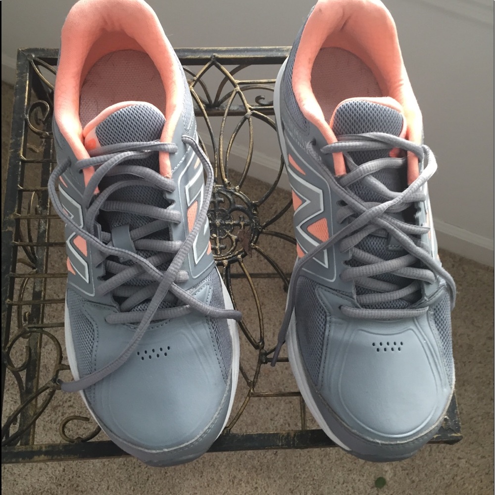 New Balance  847 size 9. Excellent condition